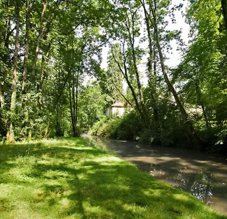 منتجع Camping La Forge De Sainte Marie