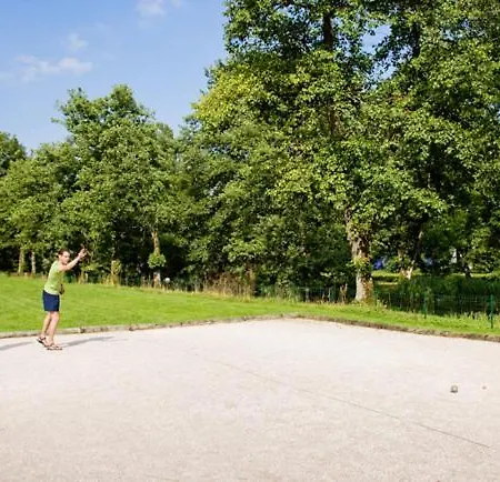 منتجع Camping La Forge De Sainte Marie *