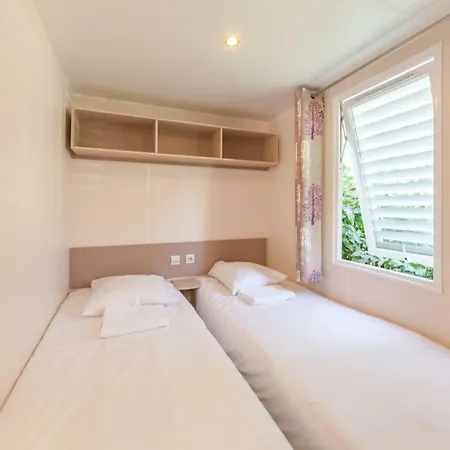 Camping La Forge De Sainte Marie منتجع